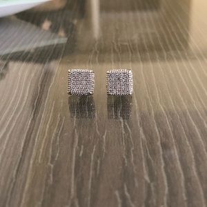 💎Sterling Sliver Diamond Cut Earrings💎